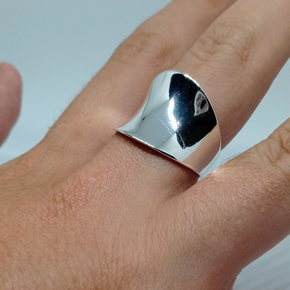 Silver Ring - Picture 3 of 3